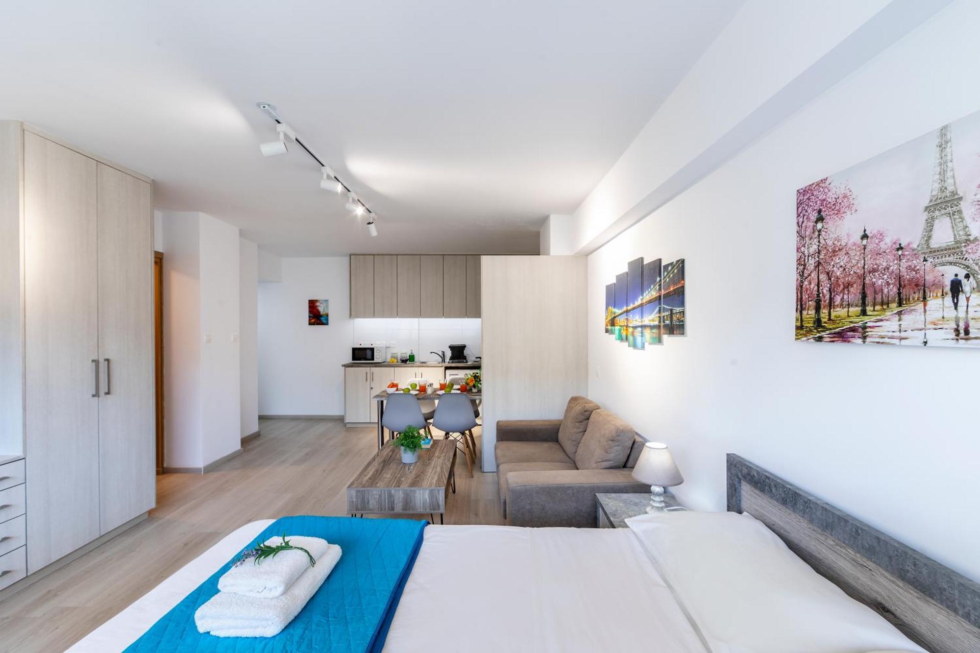 C-Premium Apts 100M From Beach And City Centre Lárnaka Kültér fotó