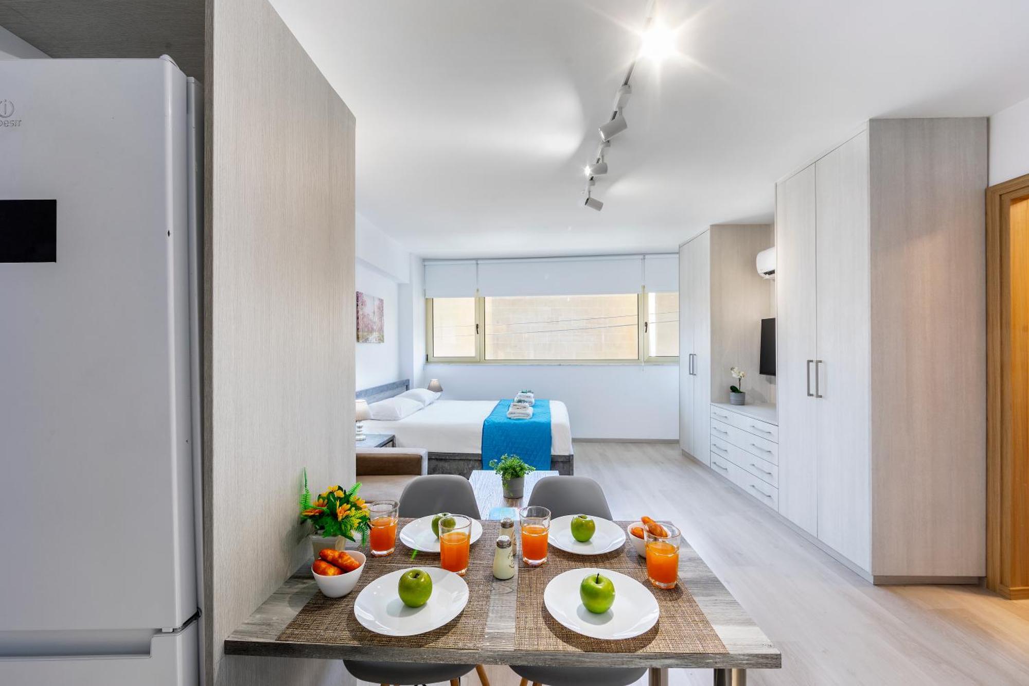 C-Premium Apts 100M From Beach And City Centre Lárnaka Kültér fotó