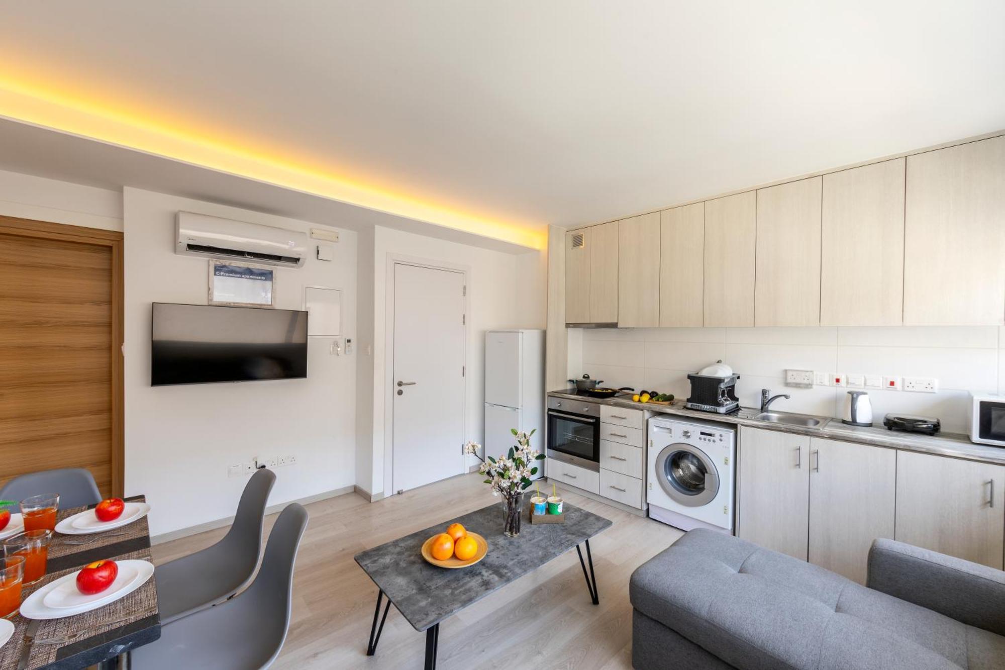 C-Premium Apts 100M From Beach And City Centre Lárnaka Kültér fotó