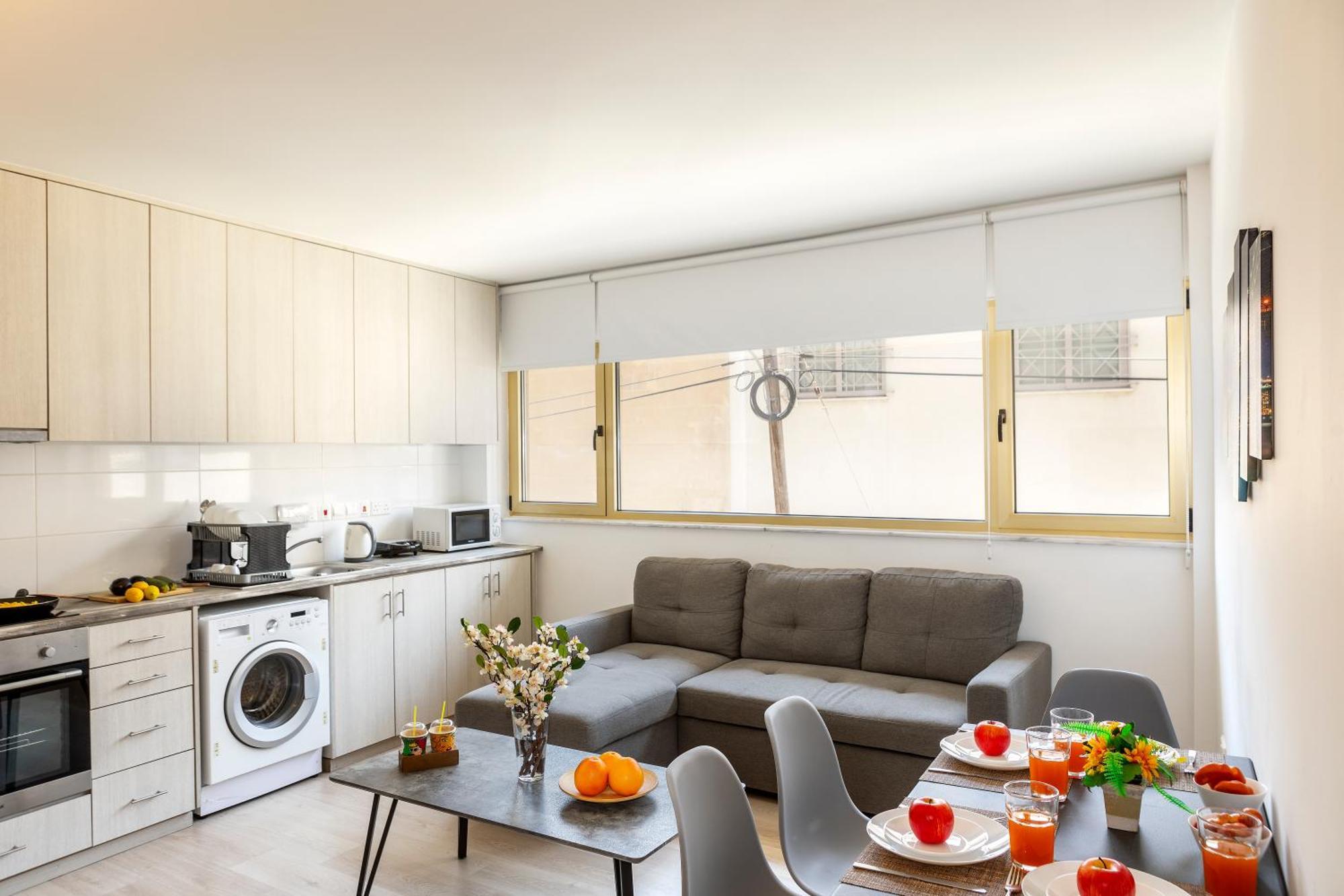 C-Premium Apts 100M From Beach And City Centre Lárnaka Kültér fotó