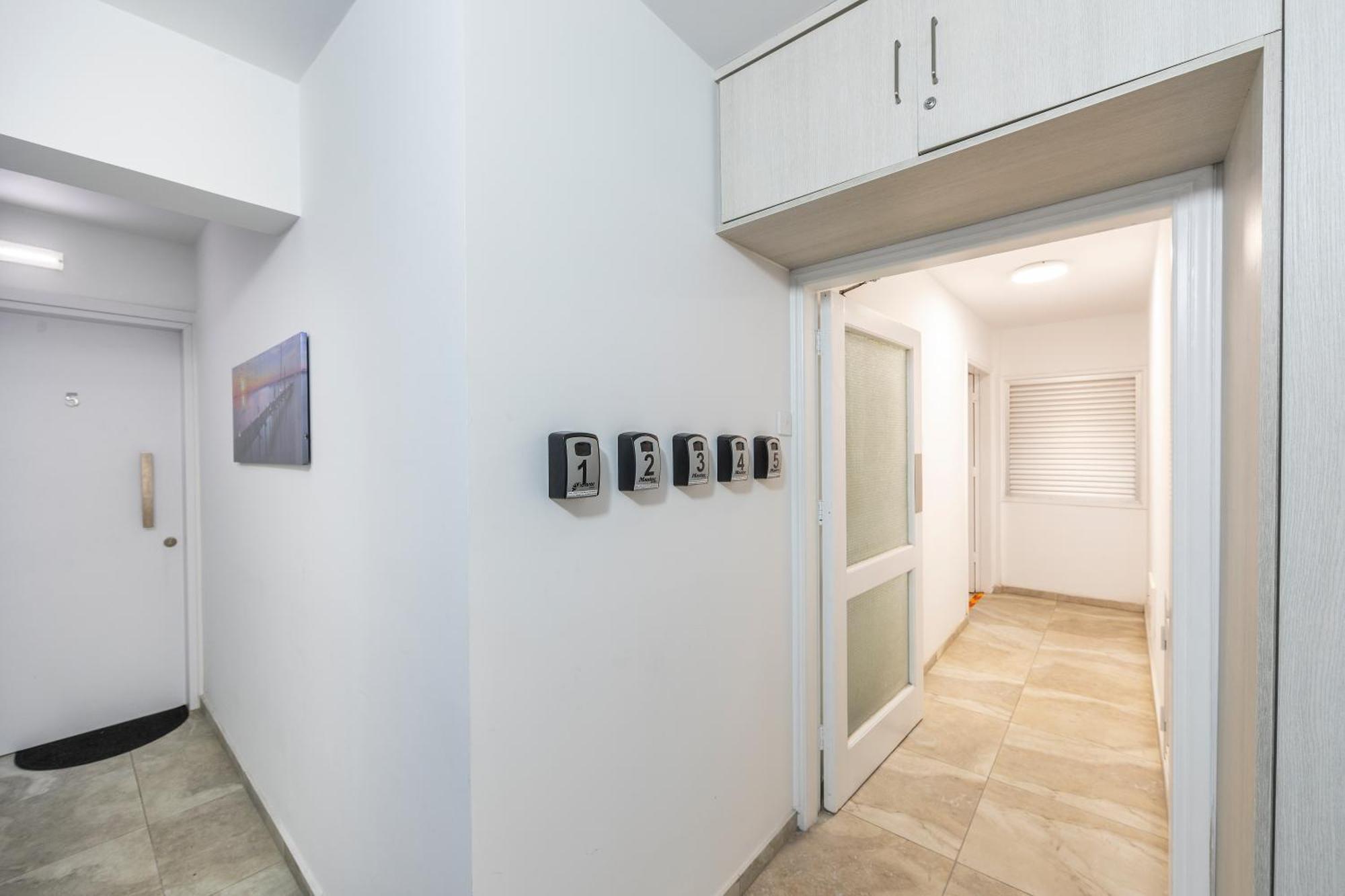 C-Premium Apts 100M From Beach And City Centre Lárnaka Kültér fotó