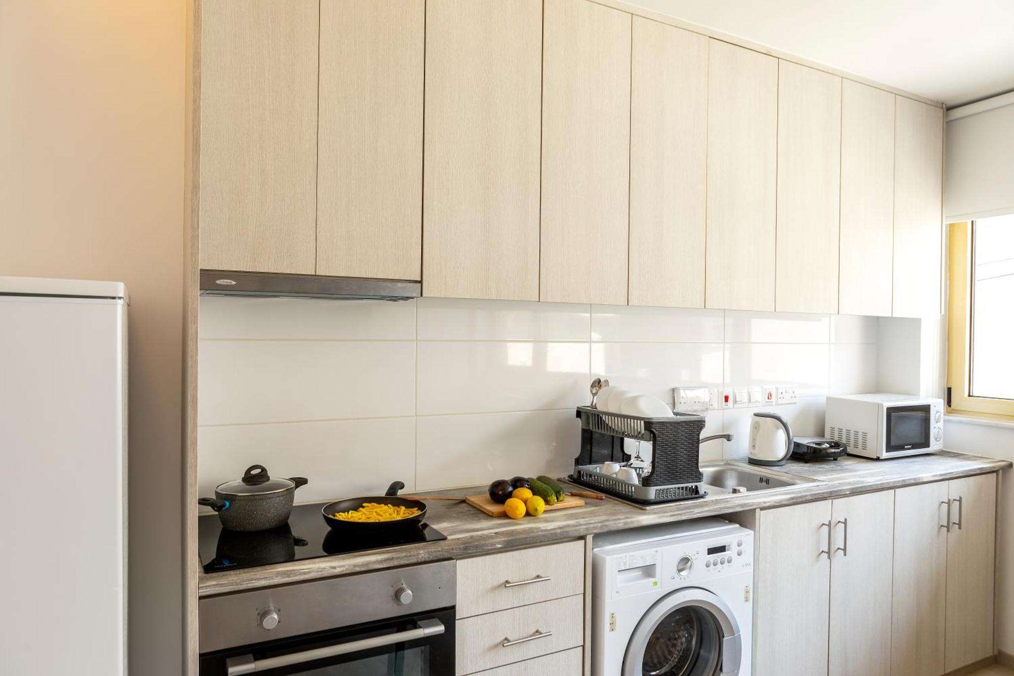 C-Premium Apts 100M From Beach And City Centre Lárnaka Kültér fotó