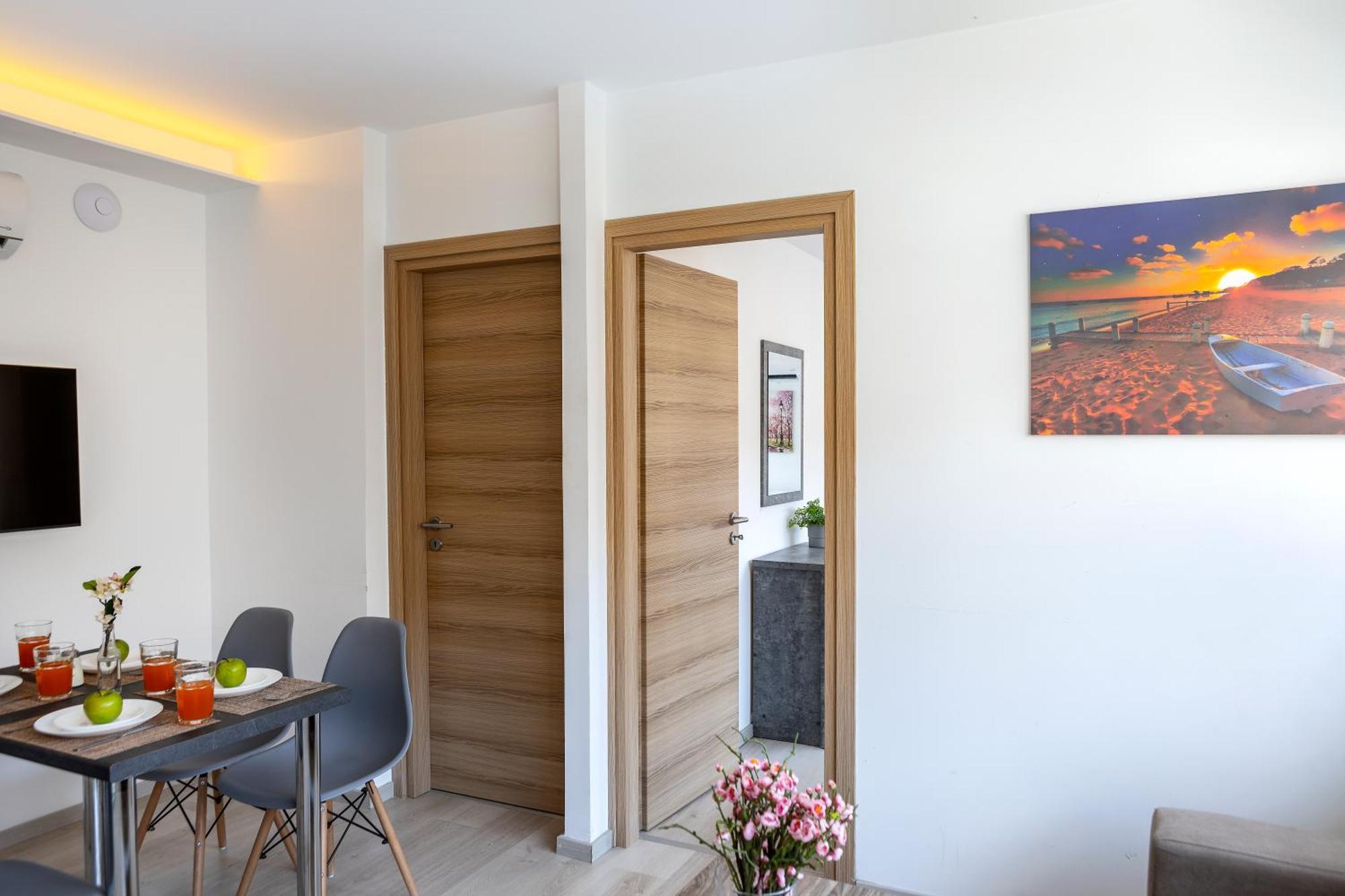 C-Premium Apts 100M From Beach And City Centre Lárnaka Kültér fotó